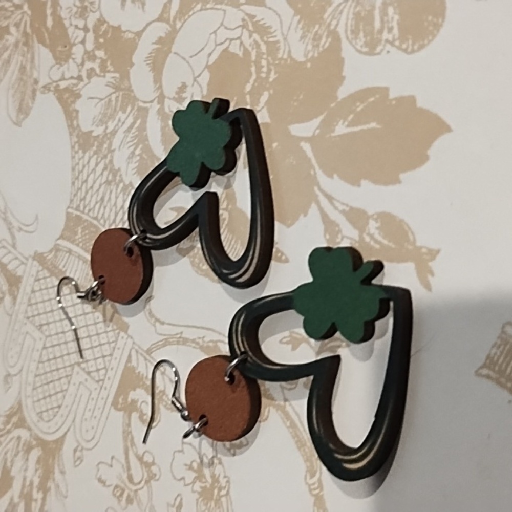 *💙Wooden Irish Love earrings
